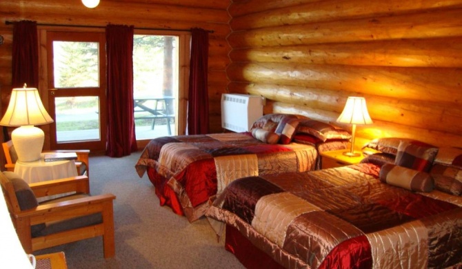 Helmcken Falls Lodge Cabin, Chalet Rooms and RV Park