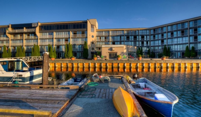 Oceanfront Suites at Cowichan Bay