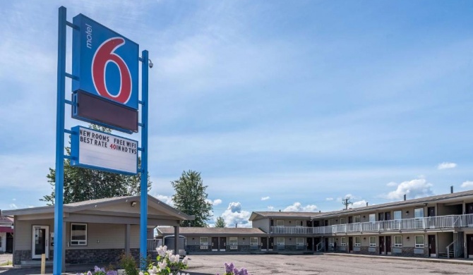 Motel 6-Fort Nelson, BC