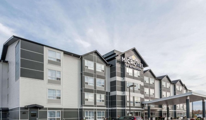 Microtel Inn & Suites by Wyndham Fort Saint John