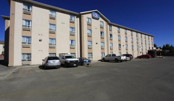 Pomeroy Inn & Suites Fort St. John