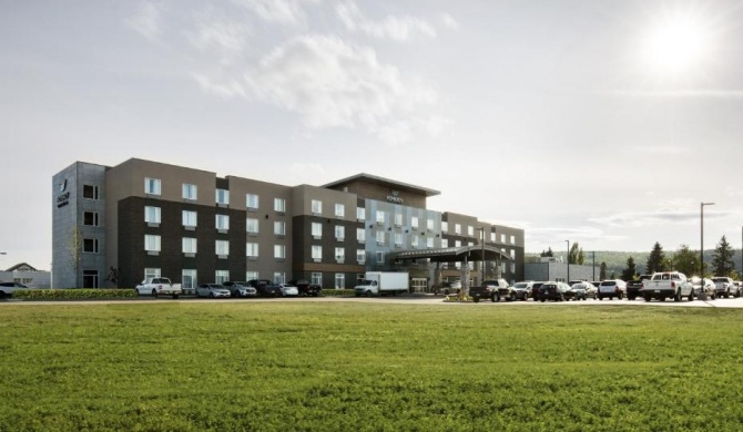 Pomeroy Inn & Suites Prince George