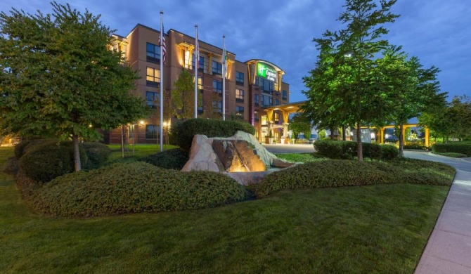 Holiday Inn Express & Suites Riverport Richmond, an IHG Hotel