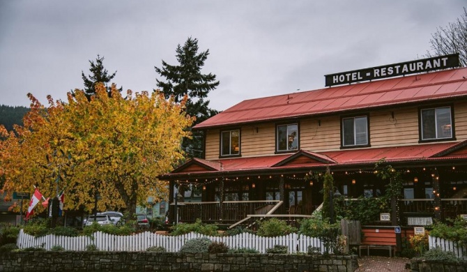 Salt Spring Inn