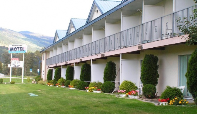 Monashee Motel