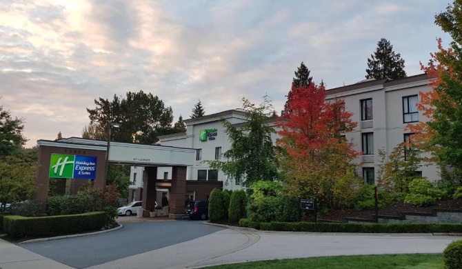 Holiday Inn Express and Suites Surrey, an IHG Hotel