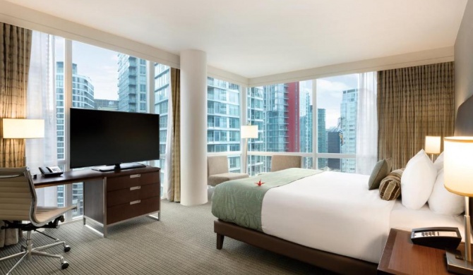 Coast Coal Harbour Vancouver Hotel by APA