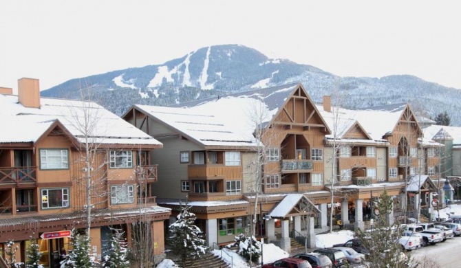 Marketplace Lodge by Whistler Retreats