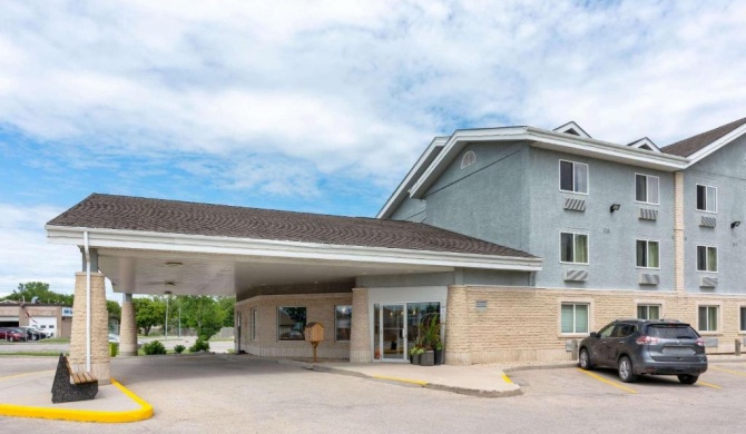 Super 8 by Wyndham Winnipeg West