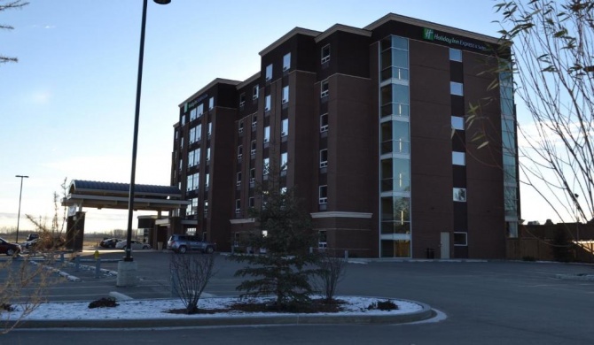Holiday Inn Express & Suites Cold Lake, an IHG Hotel