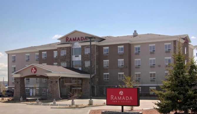 Ramada by Wyndham Drumheller Hotel & Suites