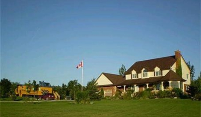 Clearview Station & Caboose B&B