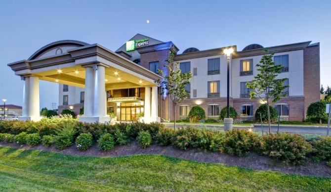 Holiday Inn Express and Suites Guelph, an IHG Hotel