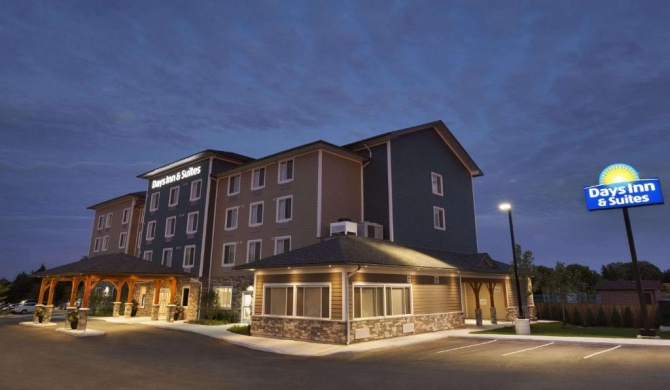 Days Inn & Suites by Wyndham Lindsay