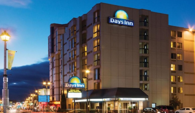 Days Inn by Wyndham Niagara Falls Near The Falls