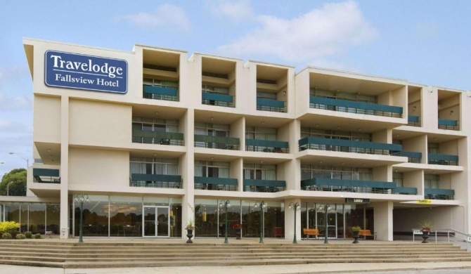 Travelodge by Wyndham Niagara Falls Fallsview