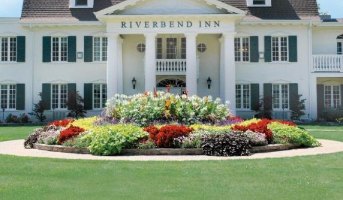 Riverbend Inn & Vineyard