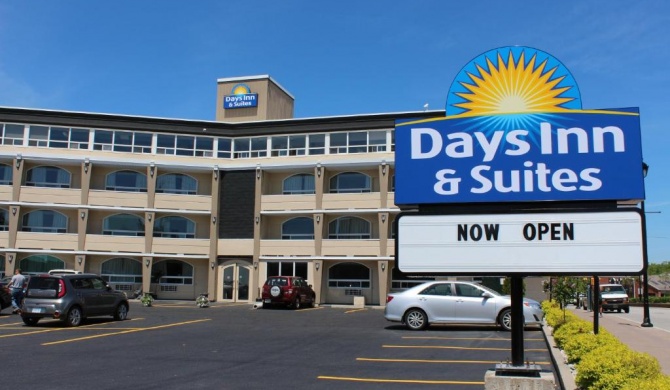 Days Inn & Suites by Wyndham North Bay Downtown