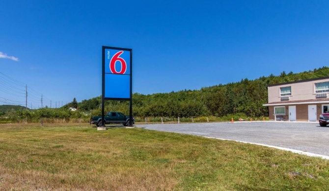 Motel 6-Sudbury, ON