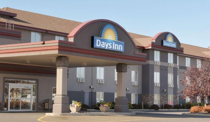 Days Inn & Suites by Wyndham Thunder Bay