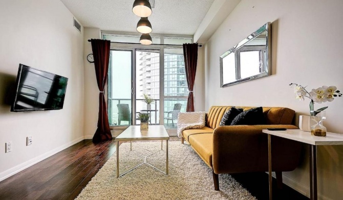 Instant Suites- Luxurious 1BR in Heart of Downtown with Balcony