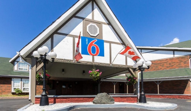 Motel 6-Trenton, ON