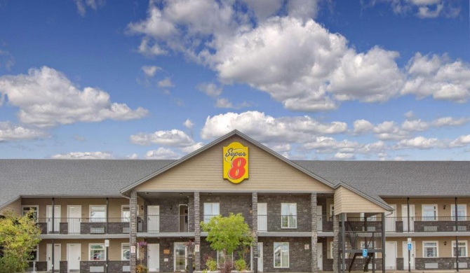 Super 8 by Wyndham Fort McMurray