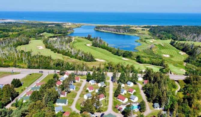 Green Gables Bungalow Court