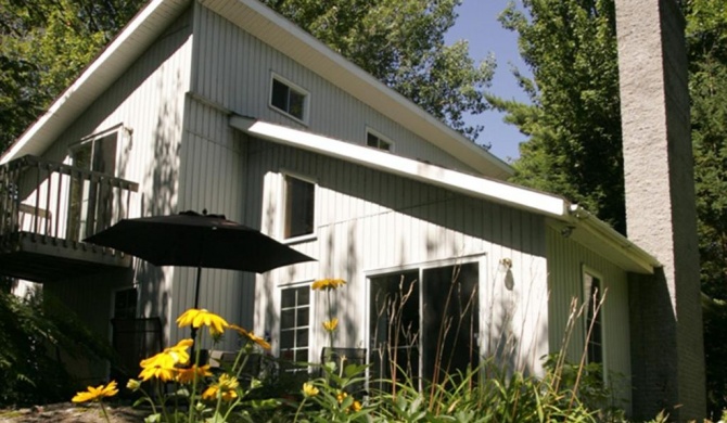 Chalet au bord de l'eau Le Nymphéa