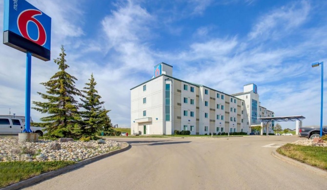 Motel 6-Grande Prairie, AB