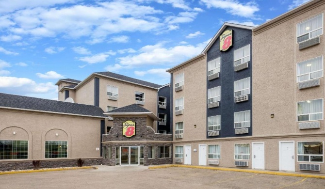 Super 8 by Wyndham Grande Prairie