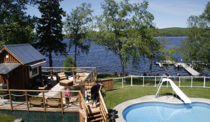 Auberge et Chalets sur le Lac