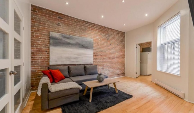 3-Bedroom Apartment on Montreal’s St-Denis Street