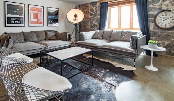 1800s Heritage Loft in Old Montreal by Nuage