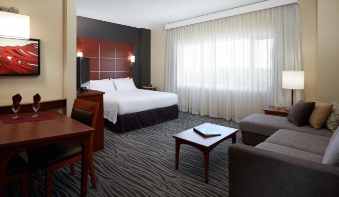 Residence Inn by Marriott Montreal Airport