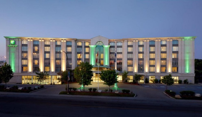 Holiday Inn & Suites Montreal Airport