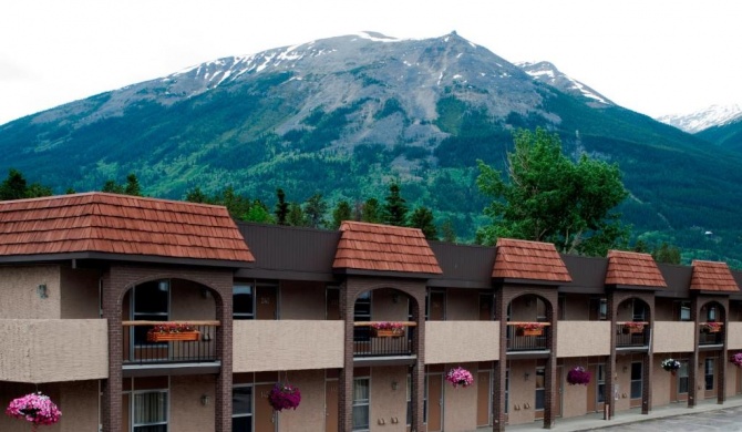 Maligne Lodge