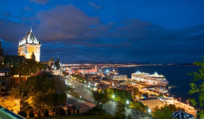 EKONO HOSTEL LA BELLE PLANETE BACKPACKERS Downtown Quebec City