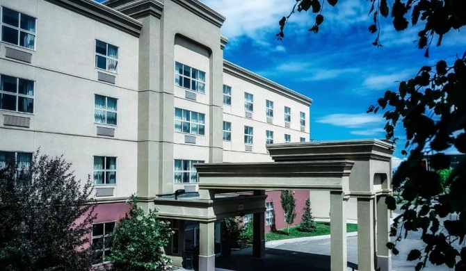 Hampton Inn & Suites by Hilton Edmonton International Airport