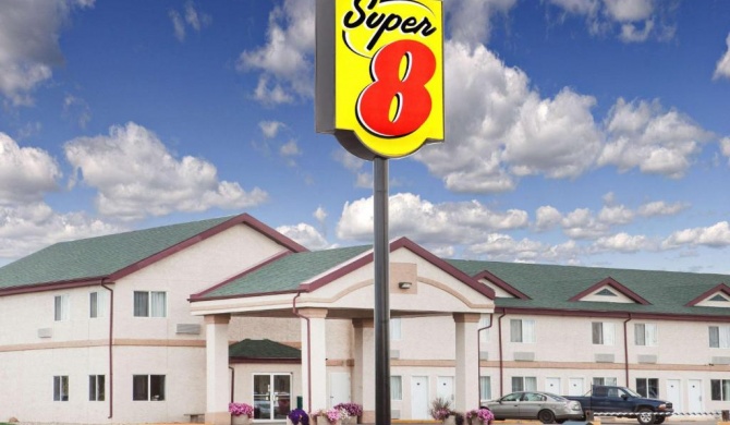 Super 8 by Wyndham Kindersley