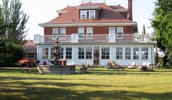 Wakamow Heights Bed and Breakfast