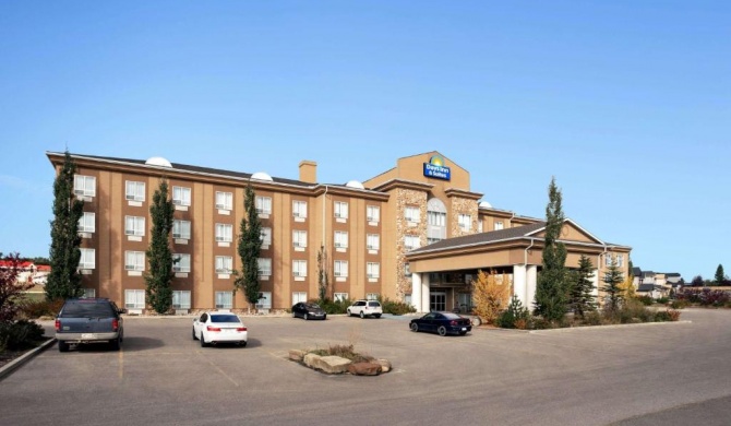 Days Inn & Suites by Wyndham Strathmore